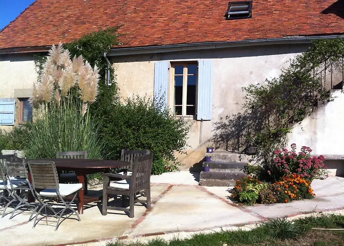 Savriere Main Large House Hébergement de vacances